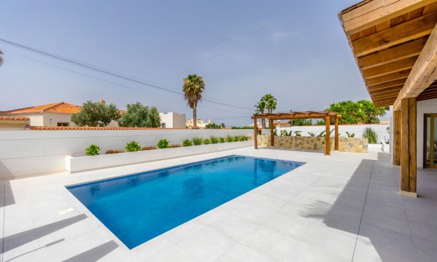 Herverkoop - Villa - Torrevieja - Torreta Florida