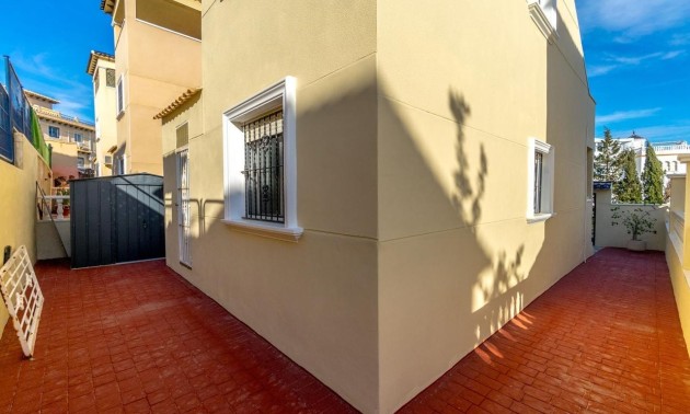 Herverkoop - Villa - Orihuela Costa - Villamartín