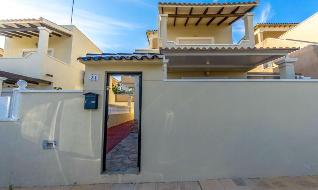 Herverkoop - Villa - Orihuela Costa - Villamartín