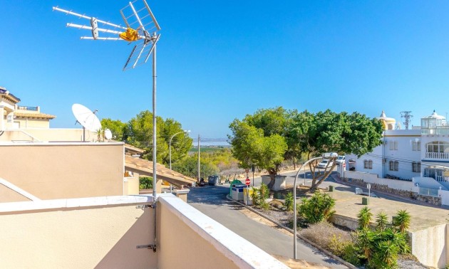 Herverkoop - Villa - Orihuela Costa - Villamartín