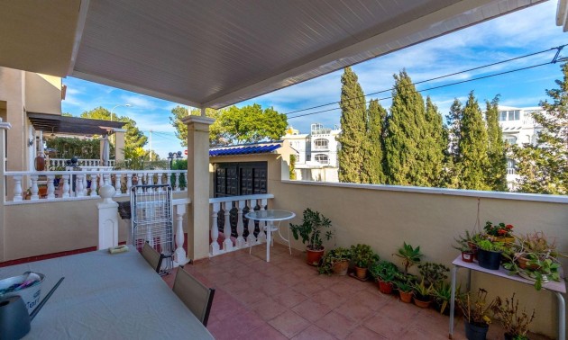Herverkoop - Villa - Orihuela Costa - Villamartín