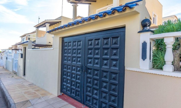 Herverkoop - Villa - Orihuela Costa - Villamartín