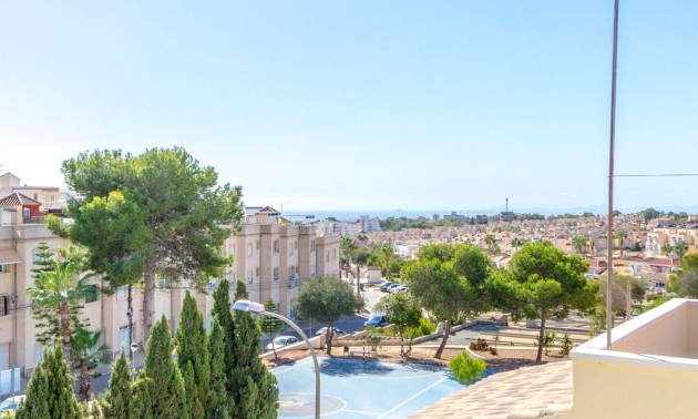 Herverkoop - Villa - Orihuela Costa - Villamartín