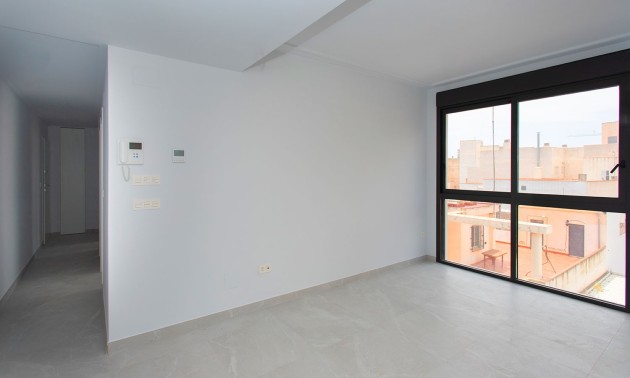Herverkoop - Apartment - Torrevieja - Playa del Cura