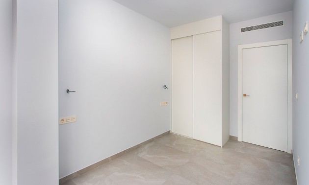 Herverkoop - Apartment - Torrevieja - Playa del Cura