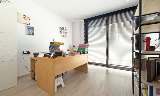 Herverkoop - Villa - Orihuela Costa - Villamartín
