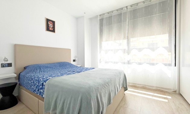 Herverkoop - Villa - Orihuela Costa - Villamartín