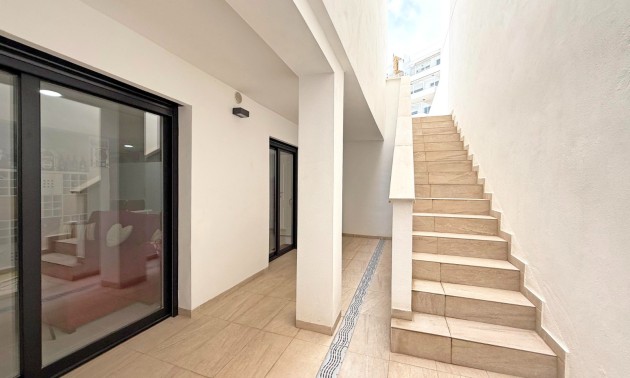 Herverkoop - Villa - Orihuela Costa - Villamartín