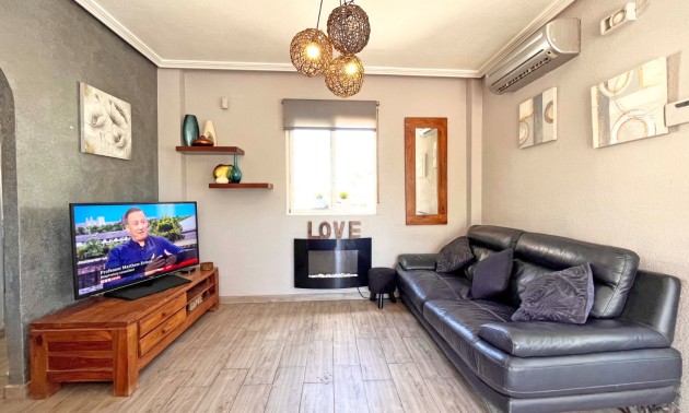 Herverkoop - Villa - Orihuela Costa - La Zenia