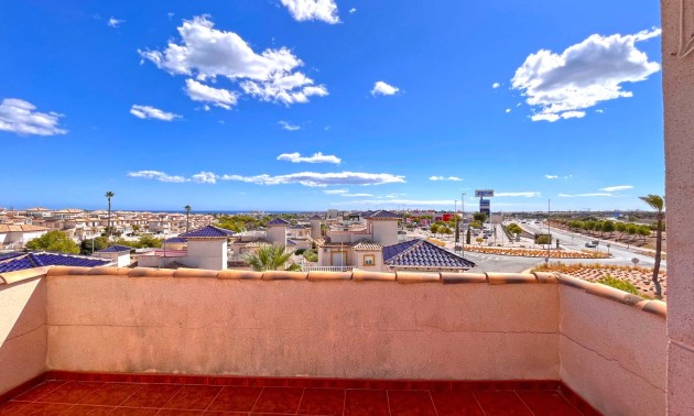 Herverkoop - Villa - Orihuela Costa - La Zenia