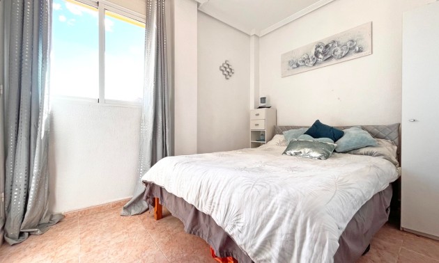 Herverkoop - Villa - Orihuela Costa - La Zenia