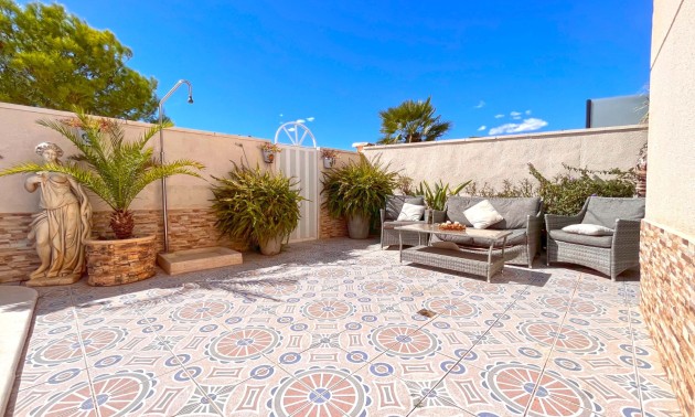 Herverkoop - Villa - Orihuela Costa - La Zenia
