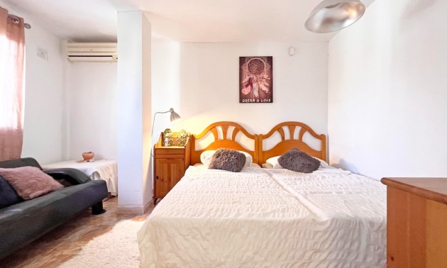 Herverkoop - Villa - Orihuela Costa - La Zenia
