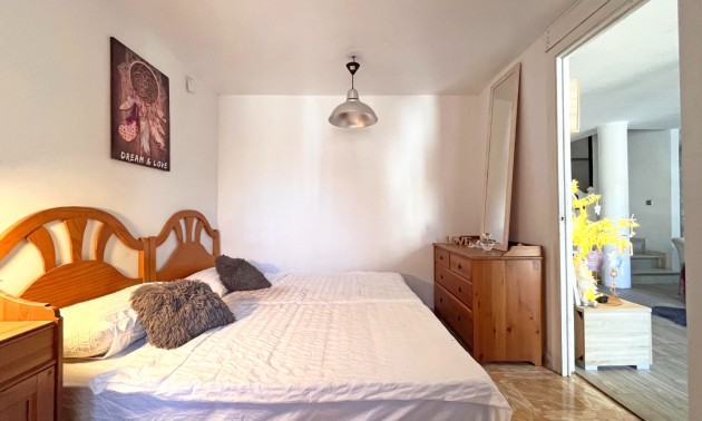 Herverkoop - Villa - Orihuela Costa - La Zenia