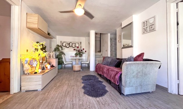 Herverkoop - Villa - Orihuela Costa - La Zenia