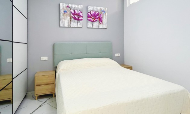 Herverkoop - Apartment - Torrevieja - Playa del Cura