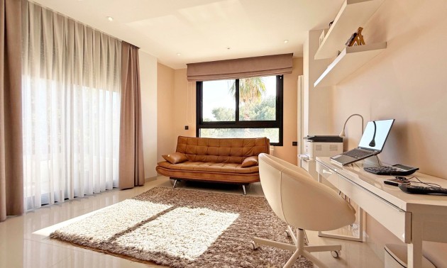 Herverkoop - Villa - Orihuela Costa - Villamartín