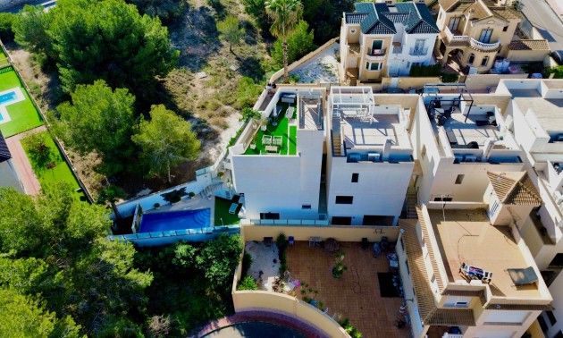 Herverkoop - Villa - Orihuela Costa - Villamartín