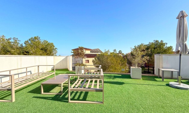 Herverkoop - Villa - Orihuela Costa - Villamartín