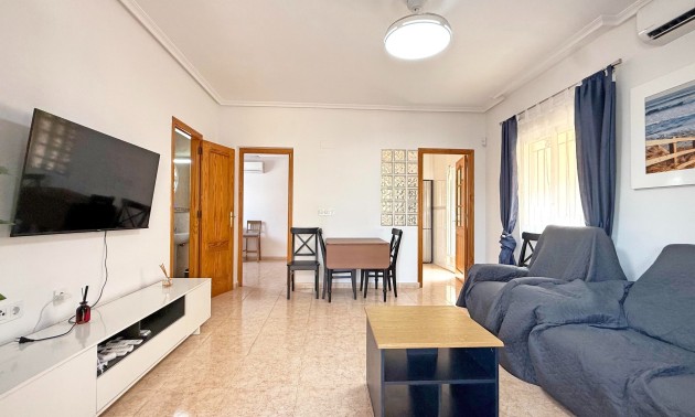 Herverkoop - Villa - Orihuela Costa - Villamartín