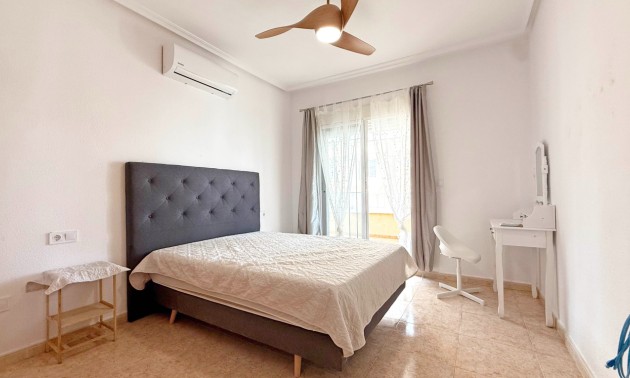 Herverkoop - Villa - Orihuela Costa - Villamartín