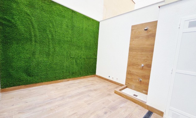 Herverkoop - Apartment - Torrevieja - Playa del Cura