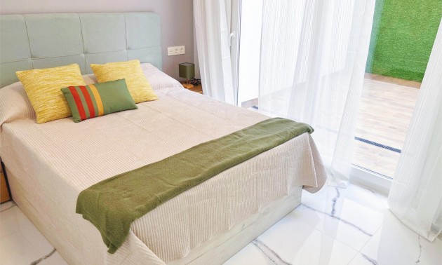Herverkoop - Apartment - Torrevieja - Playa del Cura