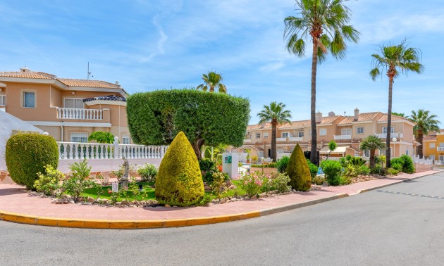 Herverkoop - Herenhuis - Ciudad Quesada - Doña Pepa