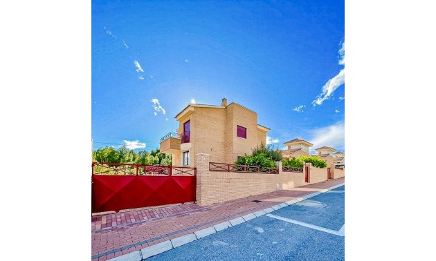 Herverkoop - Villa - La Nucía - Monte Bello
