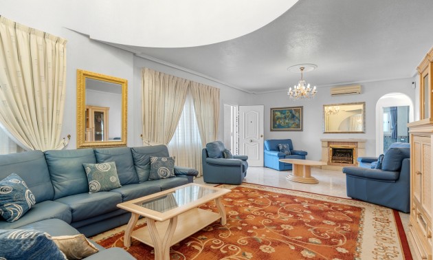 Resale - Villa - Ciudad Quesada