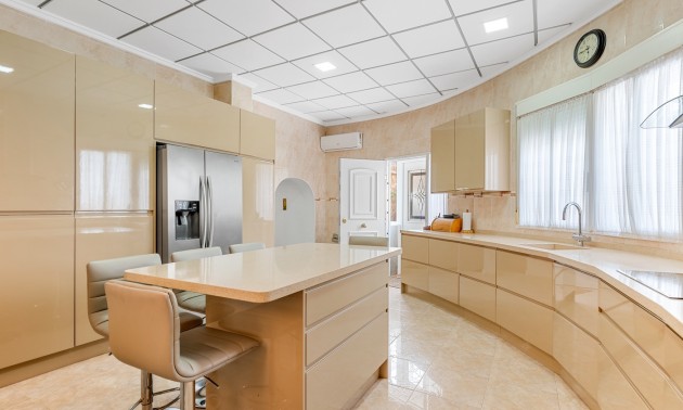 Resale - Villa - Ciudad Quesada