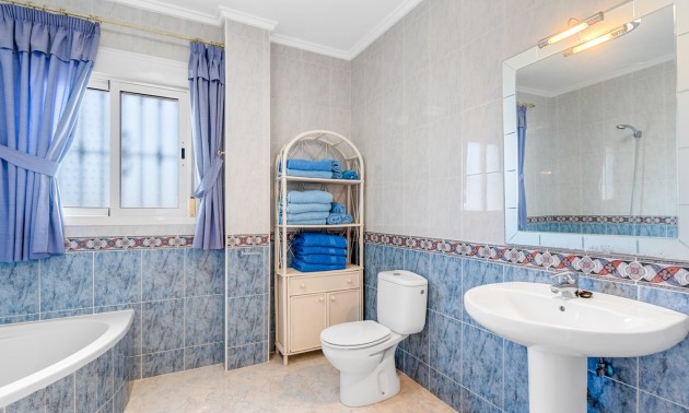 Resale - Villa - Ciudad Quesada