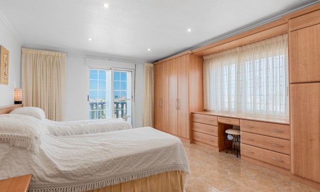 Resale - Villa - Ciudad Quesada