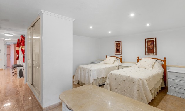 Resale - Villa - Ciudad Quesada