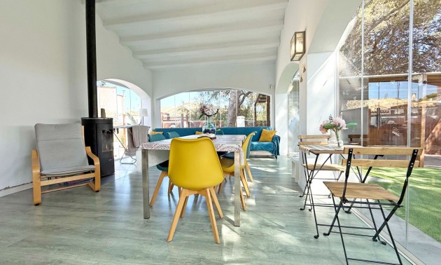 Herverkoop - Villa - Orihuela Costa - Punta Prima