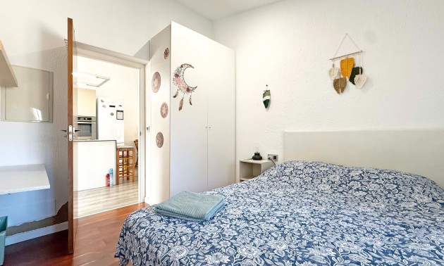Herverkoop - Villa - Orihuela Costa - Punta Prima
