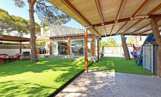 Herverkoop - Villa - Orihuela Costa - Punta Prima