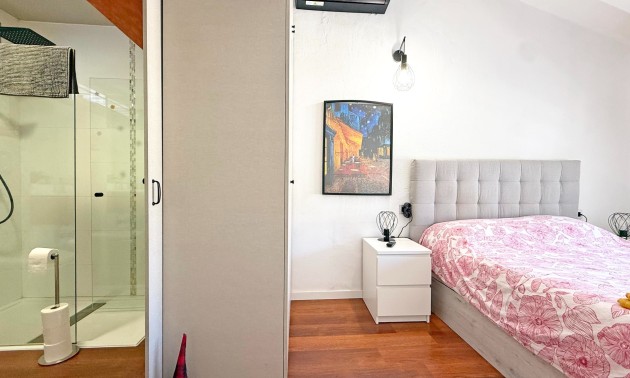 Herverkoop - Villa - Orihuela Costa - Punta Prima