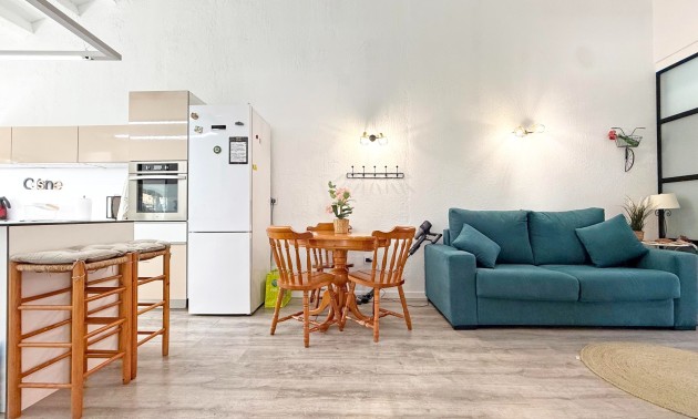 Herverkoop - Villa - Orihuela Costa - Punta Prima