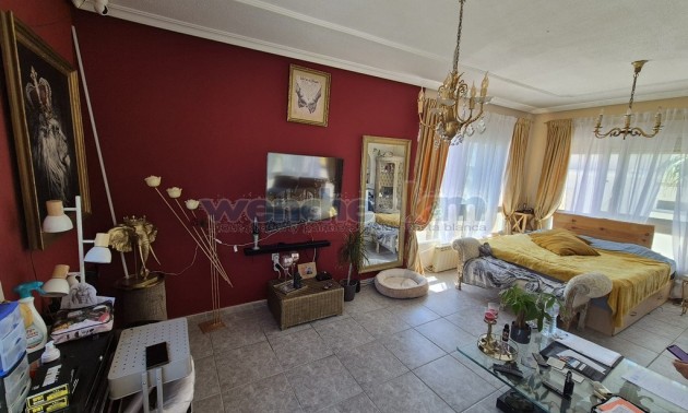 Resale - Villa - San Miguel de Salinas