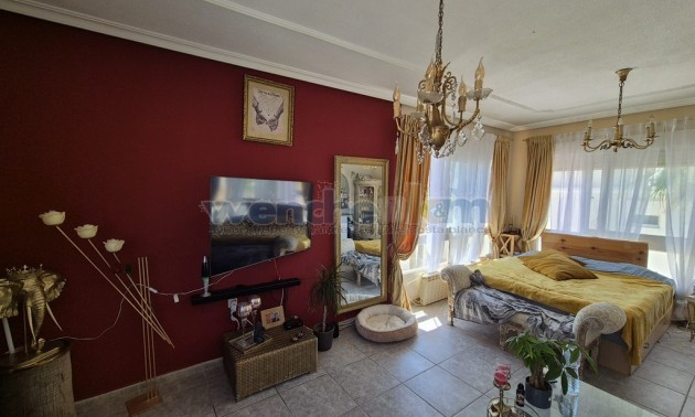 Resale - Villa - San Miguel de Salinas