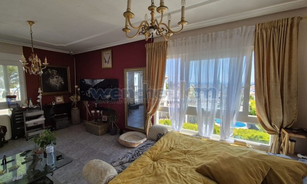 Resale - Villa - San Miguel de Salinas