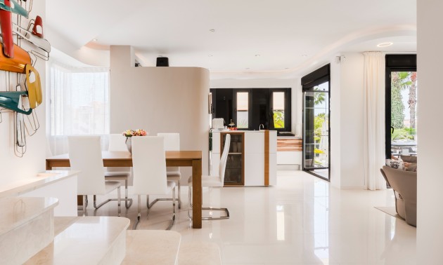 Herverkoop - Villa - Orihuela Costa - La Zenia