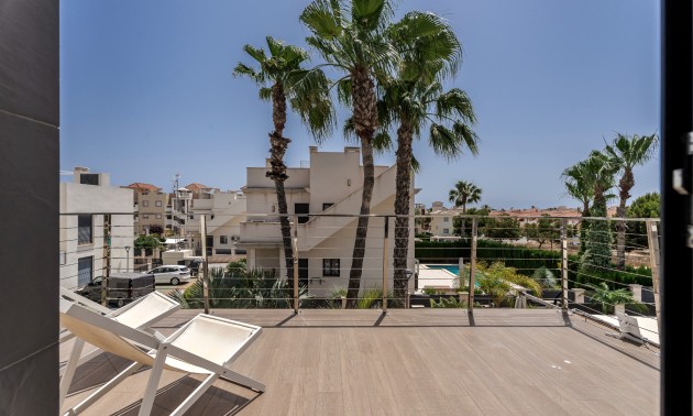Herverkoop - Villa - Orihuela Costa - La Zenia