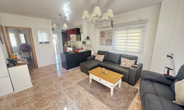 Herverkoop - Villa - Villamartín - Lomas del Golf