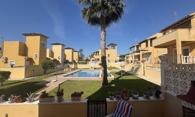 Herverkoop - Villa - Villamartín - Lomas del Golf
