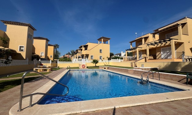 Herverkoop - Villa - Villamartín - Lomas del Golf