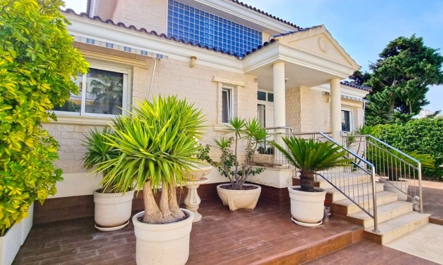 Herverkoop - Villa - Torrevieja - La Mata