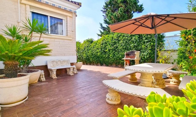 Herverkoop - Villa - Torrevieja - La Mata