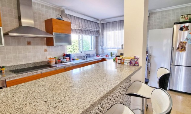 Herverkoop - Villa - Torrevieja - La Mata